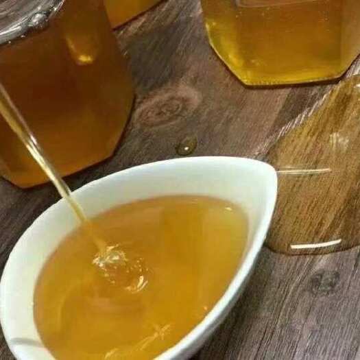 浦北县自产蜂蜜，主要有龙眼蜜，荔枝蜜