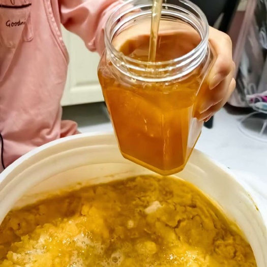 天水依依姥爷的土蜂蜜（百花蜜）