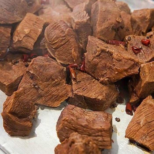 五香卤肉（牛肉风味）和五香卤牛肉味道一样，适合各种促销，摆摊