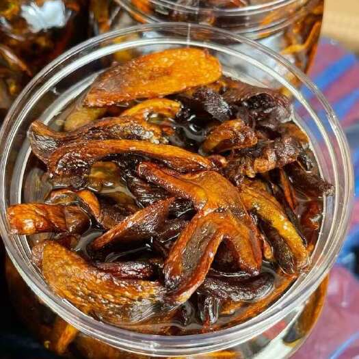 思茅云南普洱今年新鲜油炸美味牛肝菌