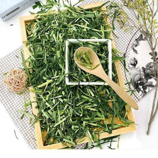 新沂市2025年新货大麦草段牧草香绿质量好10公斤小宠粮草