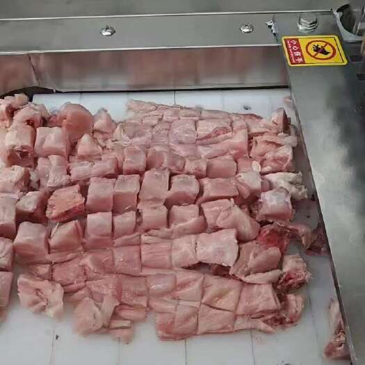 现杀新鲜纯干不包冰兔肉块儿兔肉丁