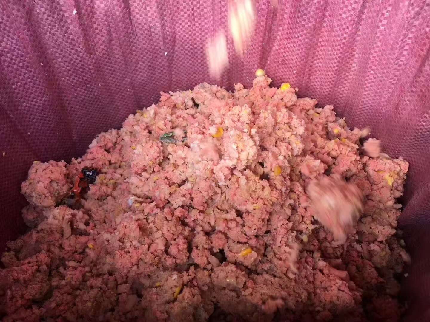 火腿肠碎片