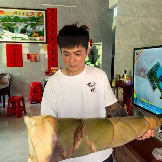 贺州今年刚出的甜竹笋