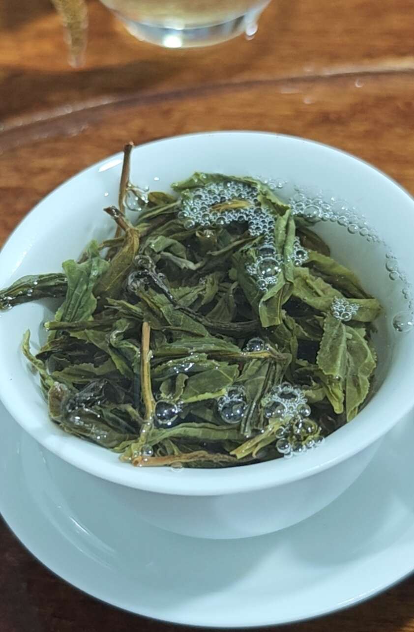 双江县曼岗古树晒青绿茶25年（春）散茶手工茶