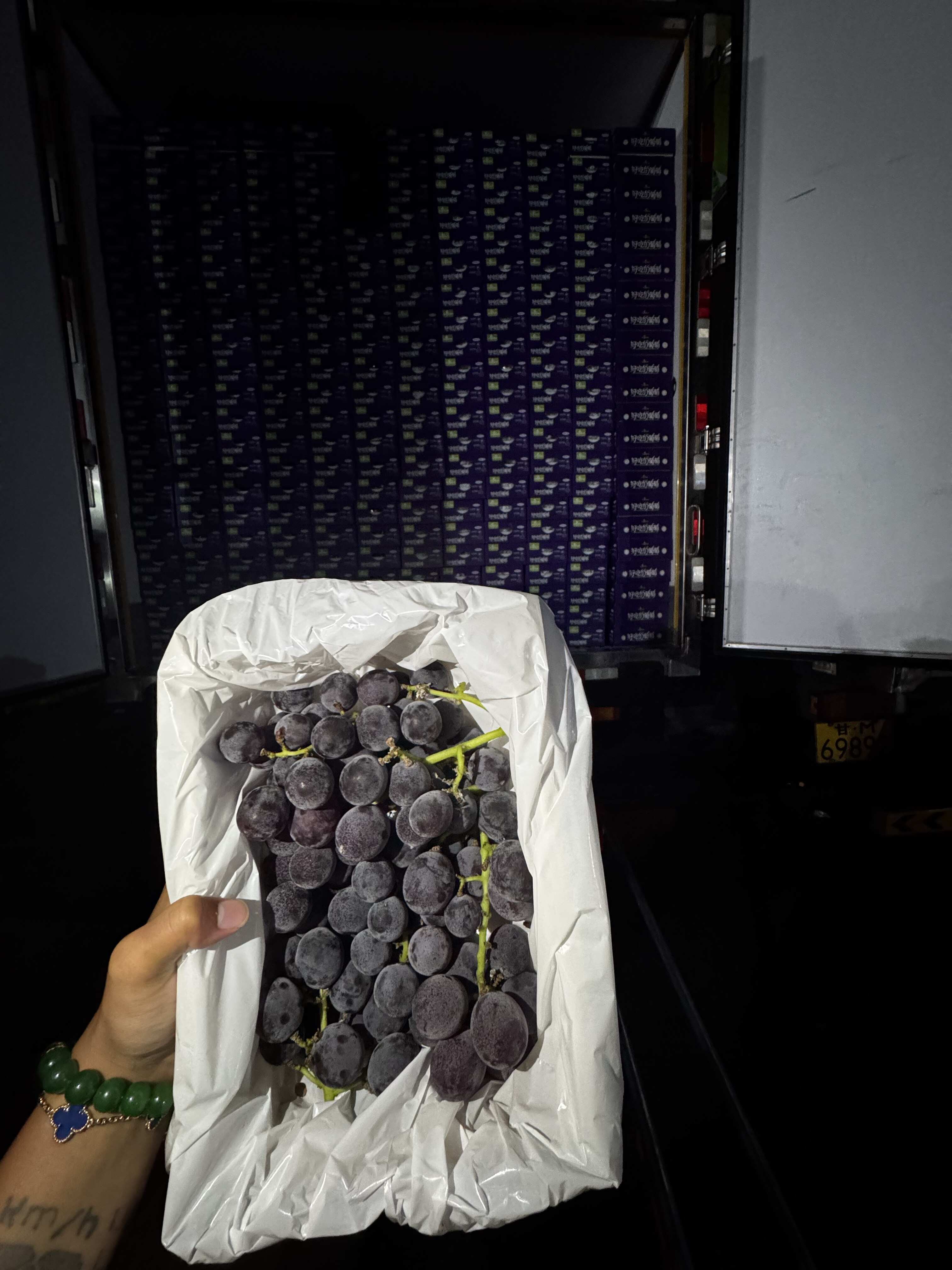 莓佳一号 好吃的葡萄巨峰葡萄选福安每颗都饱满拿品质说话