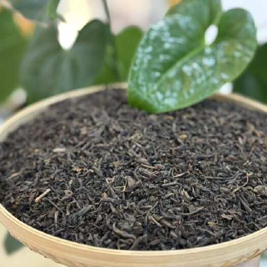 昆明南糯山古树熟普：醇滑、软糯香甜，熟果甜香木质香，喉韵甘润