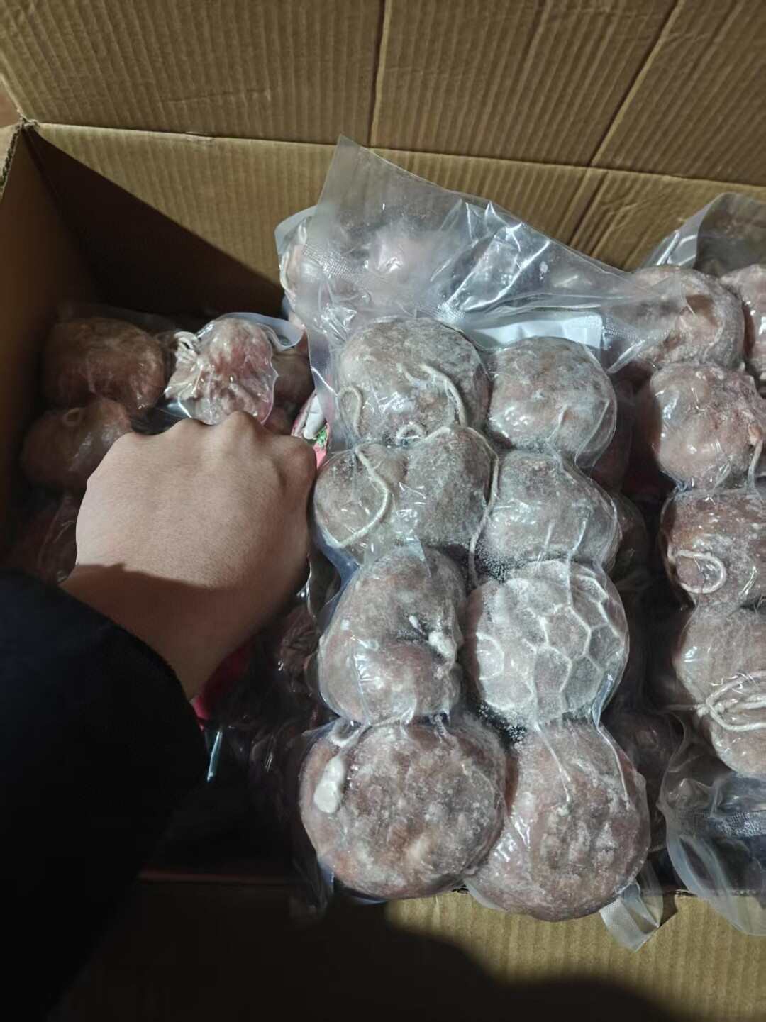 羊肠包肉  羊肚包肉特色食材，网红产品