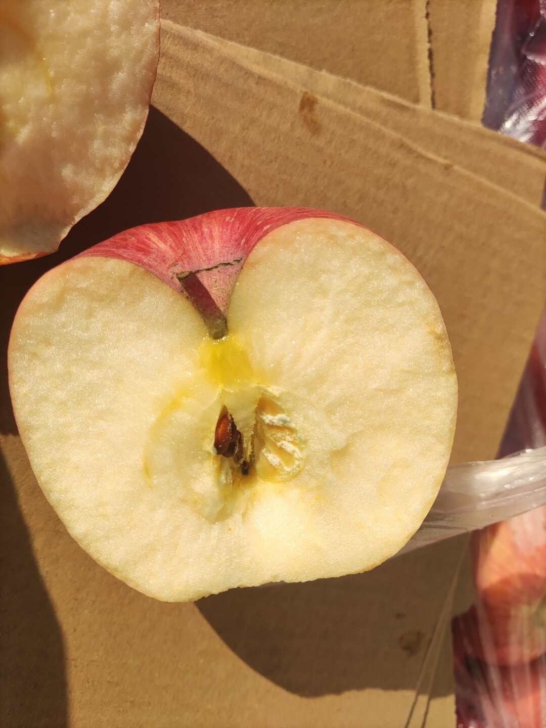 红富士苹果口感脆甜多汁