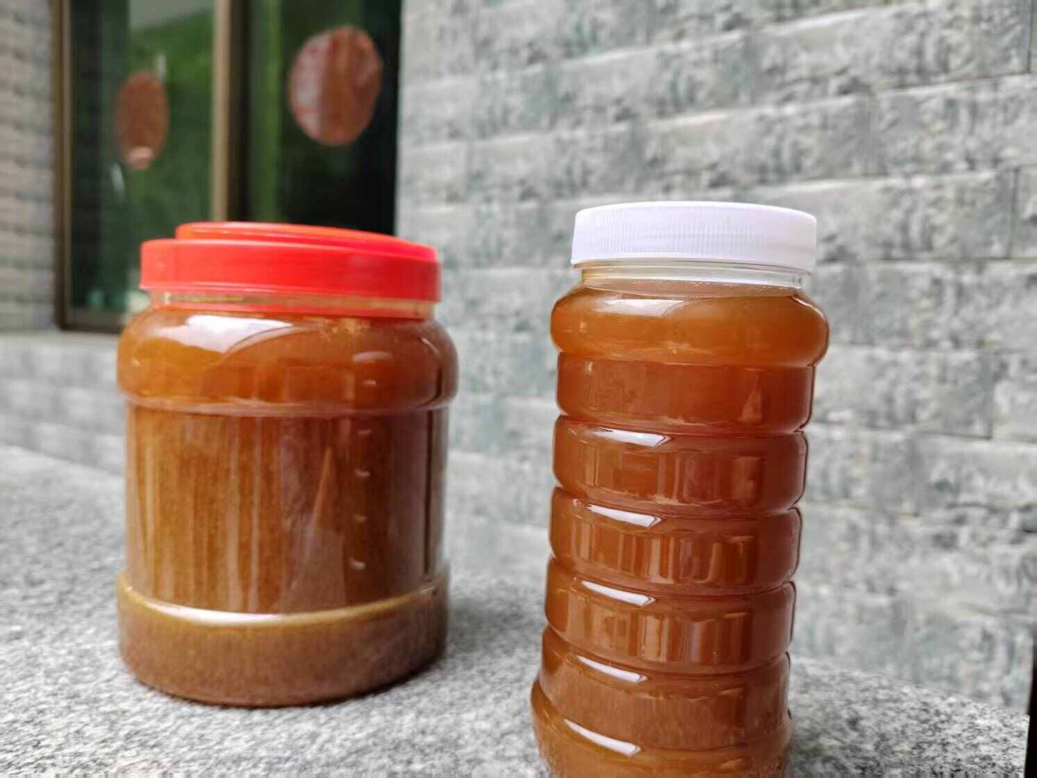 自己家的土蜂蜜，自然成熟，欢迎咨询
