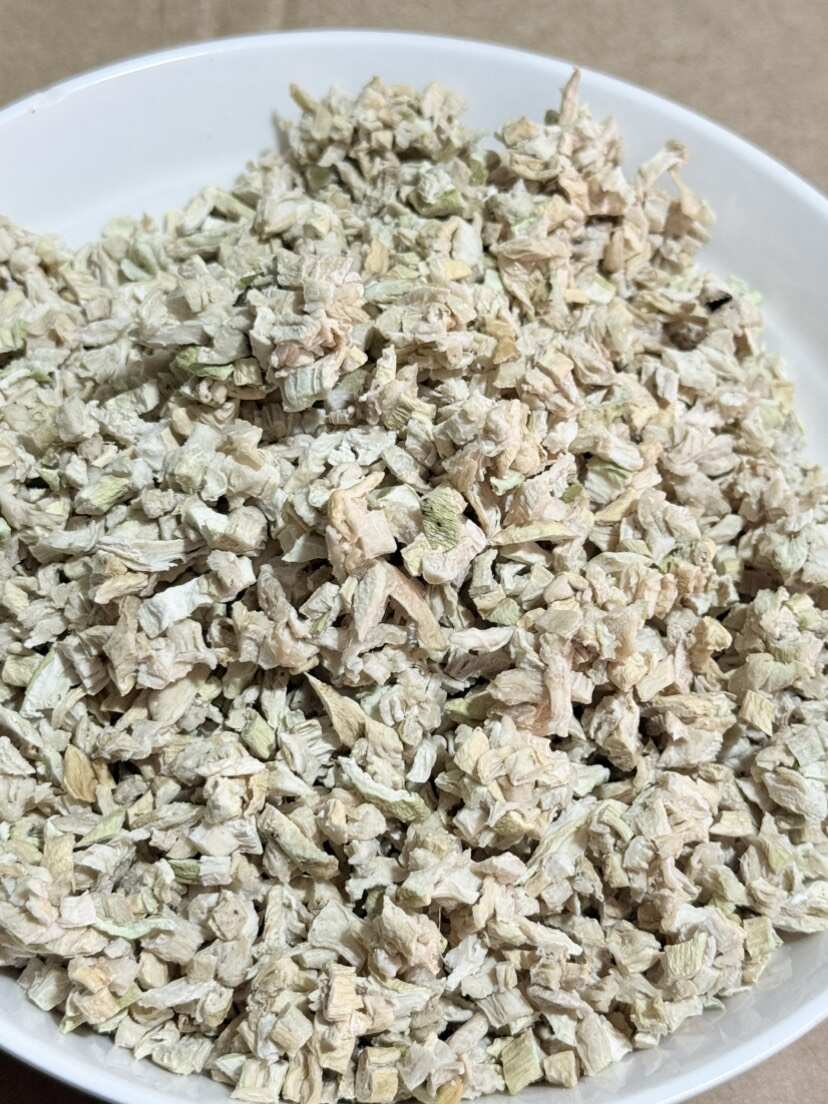 萝卜粒直发新鲜萝卜 根茎类蔬菜批发