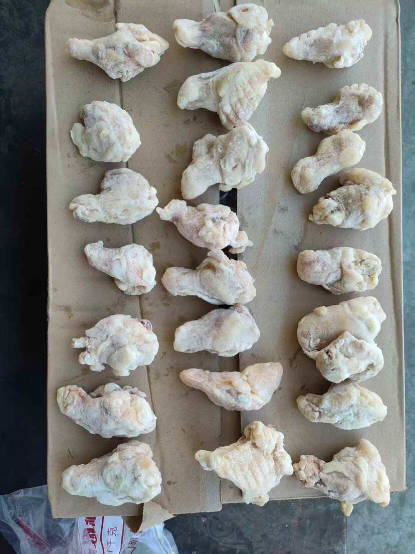 圣农屠宰出品鸡翅根，轻微淤血