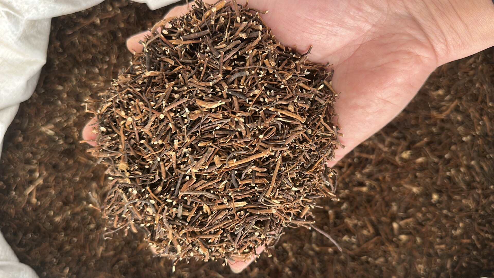 威灵仙正品水洗无硫纯根量大优惠
