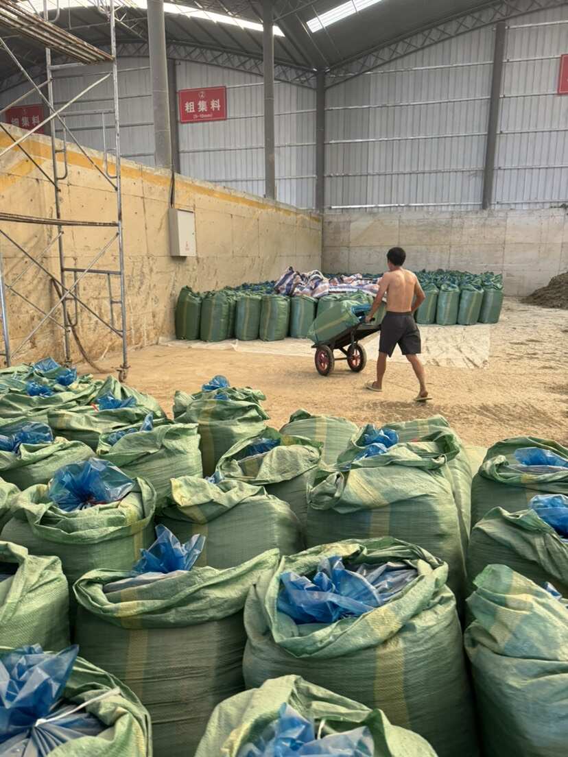 湖北黄贮牛羊马用秸秆饲料玉米秸秆整车发货可开票
