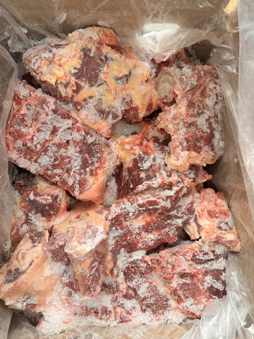 草地牛手把肉（全牛骨）