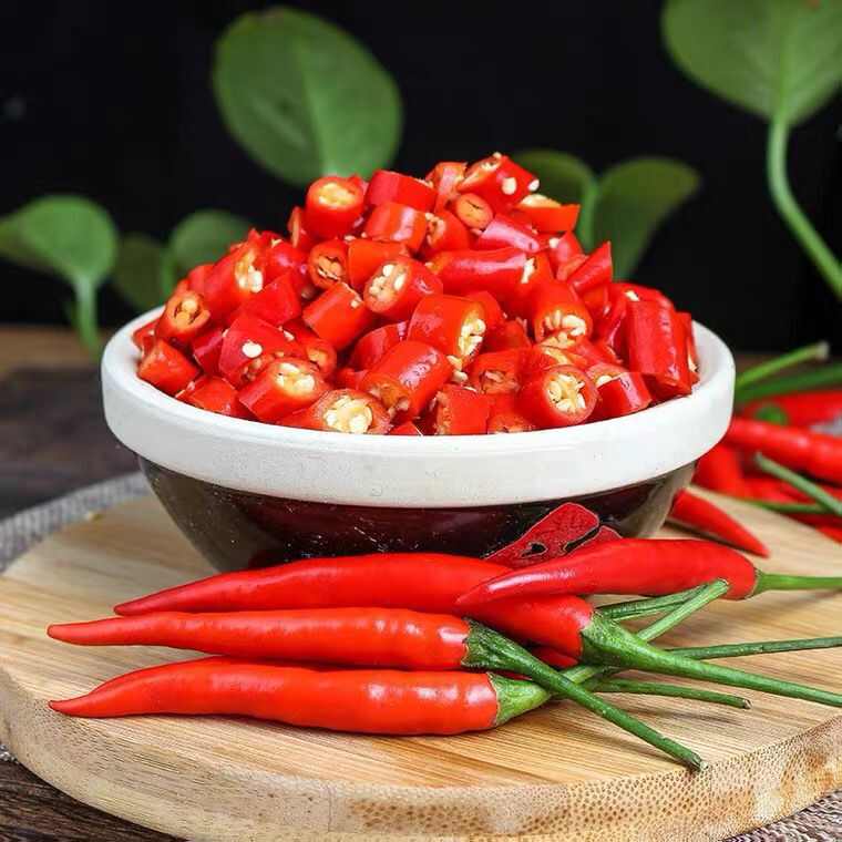 云南新鲜小米辣红辣椒小米辣小米辣椒朝天椒新鲜现摘