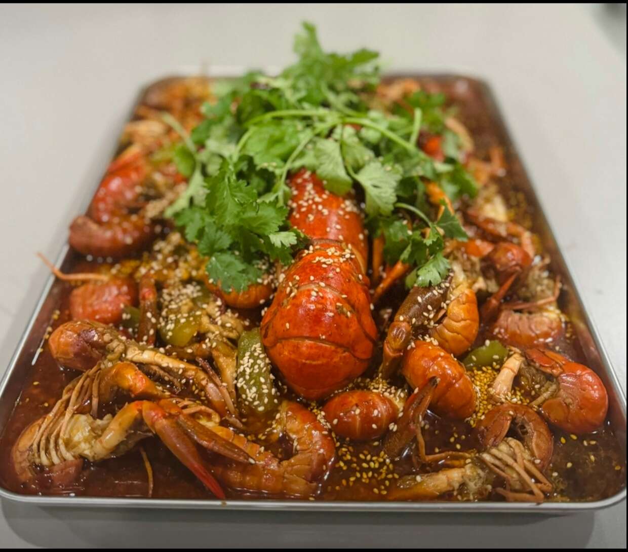 澳洲蓝龙虾自家养殖，规格7/8/9钱以上，大小合适，肉质饱满