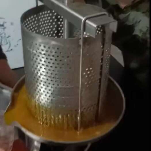 通江县蜂蜜农村土蜂蜜