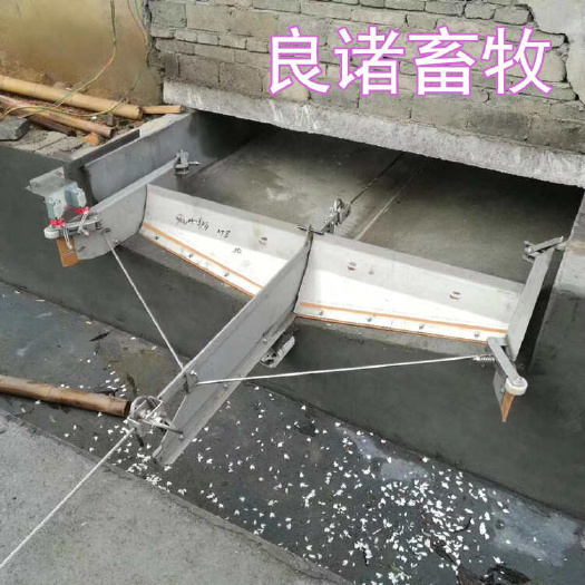 泊头市自动刮粪机