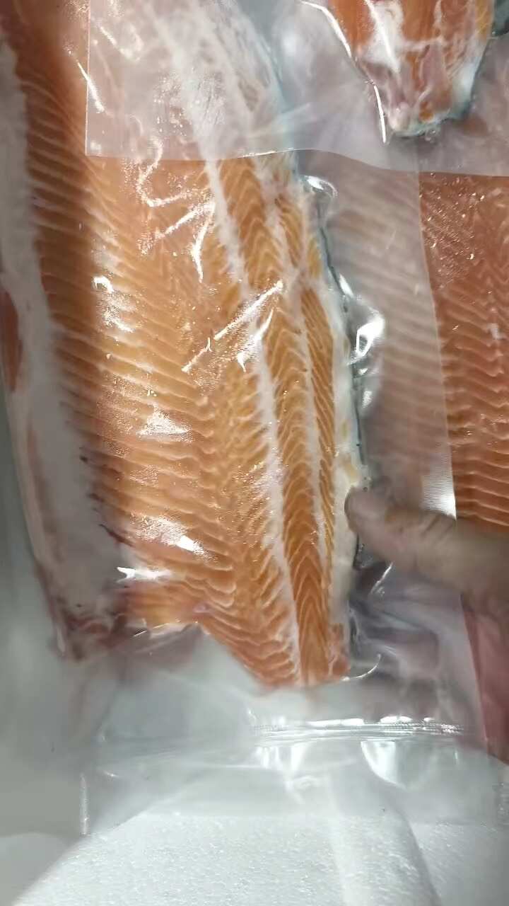 国产冰鲜三文鱼鱼柳 去骨去次 自助餐用 可按要求加工