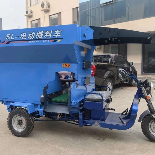 行唐縣電動(dòng)三輪撒料車