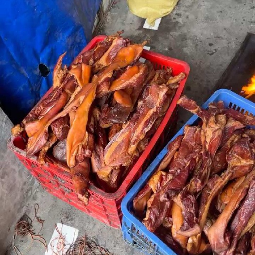 东莞市柴火烟熏切片腊肉五花腿肉边角料