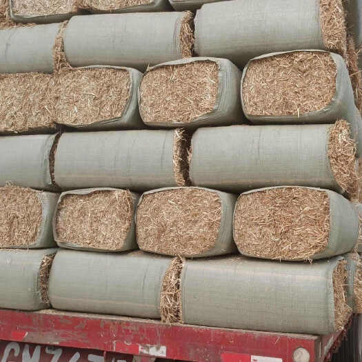 汝南县小麦秸秆过风选除尘牛羊驴专用干白净干草料