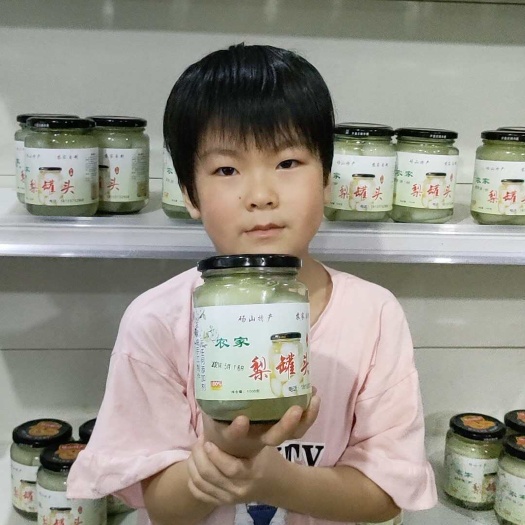 砀山县梨罐头富含补充维生素C，人体所需纤维素净含量700克1瓶