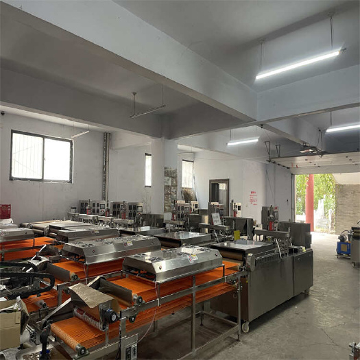 鄭州全自動(dòng)雞肉卷餅機(jī)