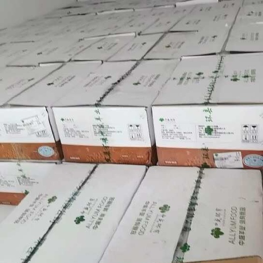 锡林浩特羔羊后干棒骨，专门吸骨髓的棒骨