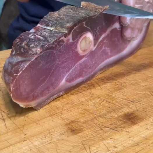 寻甸县云南农家低盐老火腿 小时候的味道