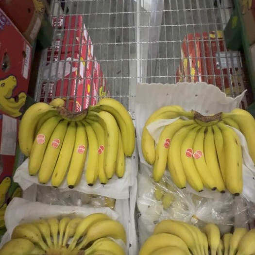 庐山市口感软糯香甜颜色金黄不受寒黄金蕉无花皮无黑心无硬心