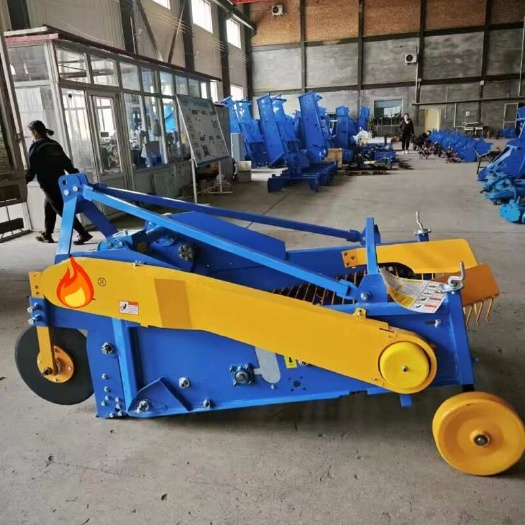 曲阜市拖拉机后置不同宽幅土豆红薯收获机农用出地瓜机手扶带收薯机