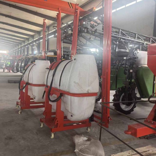 公主岭市华玺3WPX-1000A悬挂式喷杆喷雾机玉米背负式打药机
