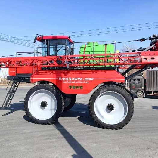 公主岭市华玺3WPZ-3000自走式喷杆喷药机高架大型玉米打药机厂家