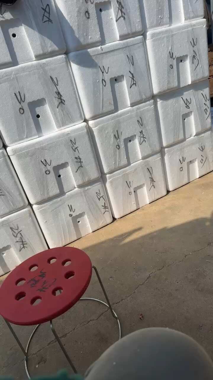 江苏红膏大闸蟹，塘口一手货源