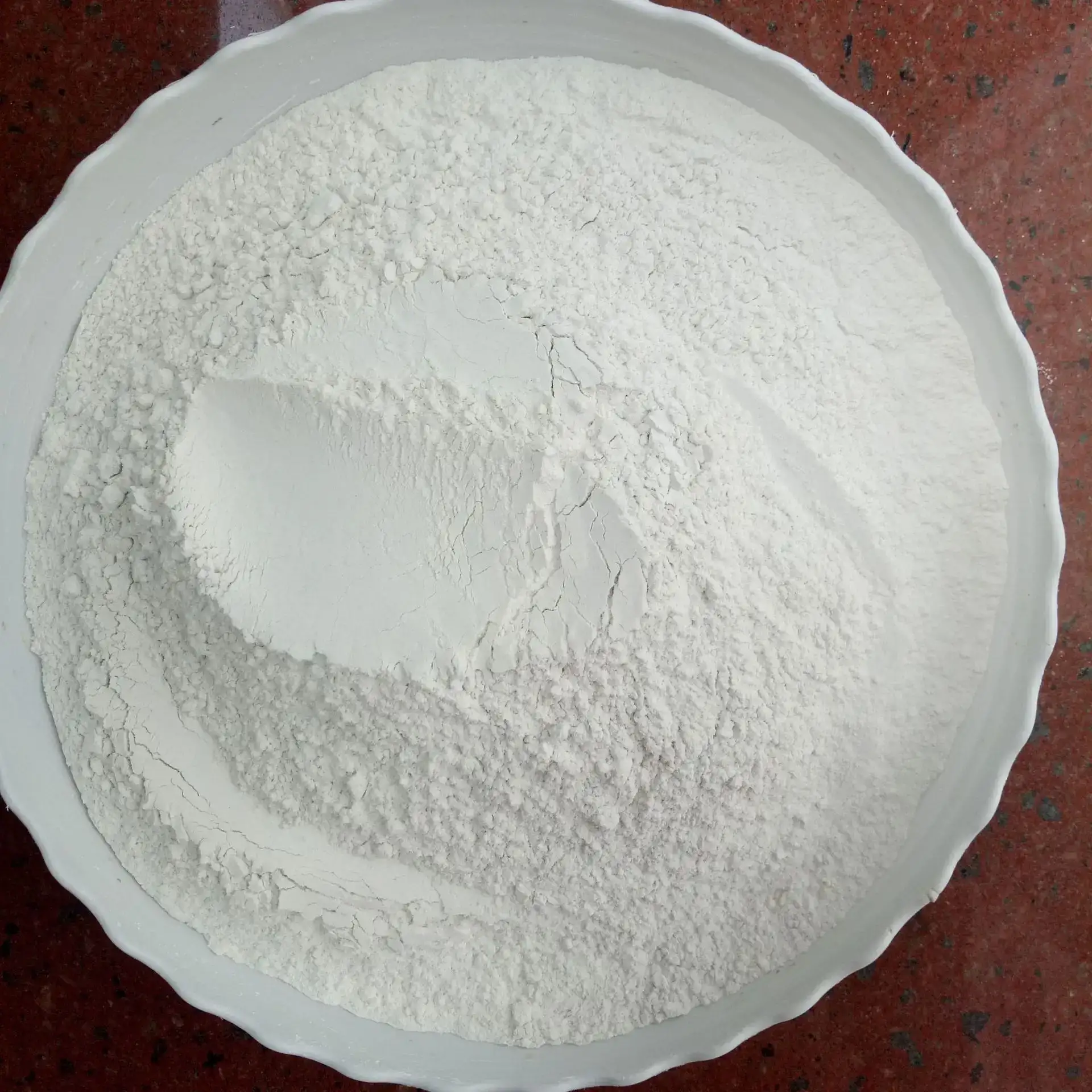 预防拉稀腹泻蒙脱石脱霉剂饲料添加剂牛羊猪鸡禽畜