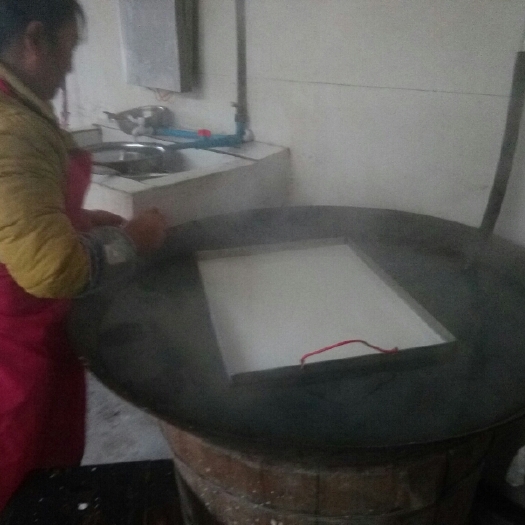 重庆市红薯粉 我生产愉来香水晶纯苕粉，量大从优，假一赔十，欢迎光临，谢谢！