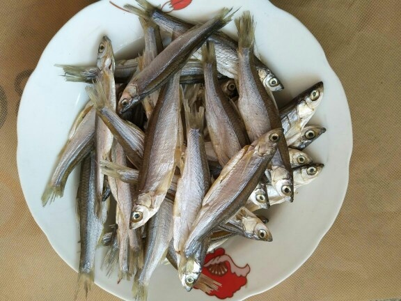 宜昌风干鱼 刁子鱼干，又叫餐条 白条   兰刀 有10至12公分