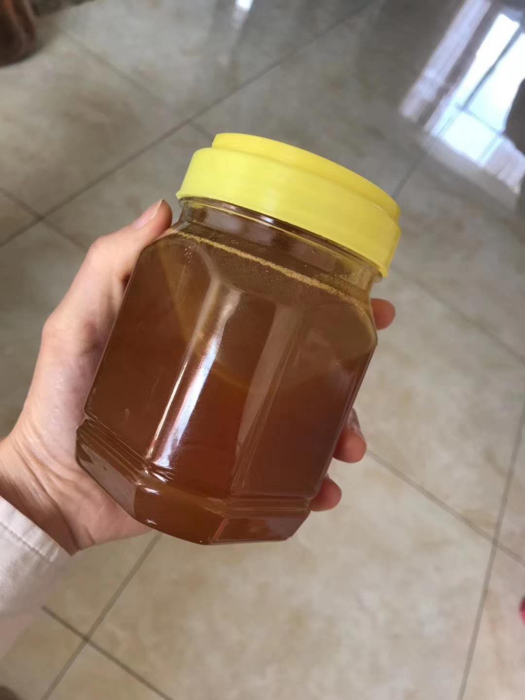 自家产的蜂蜜能放多久(自己产的蜂蜜会过期吗)