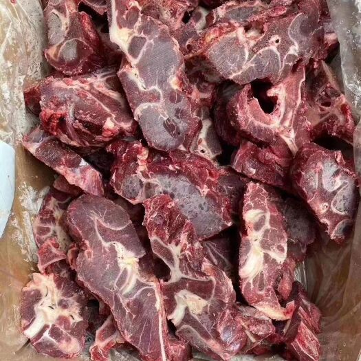 肃宁县多肉牛脖骨，肉多多