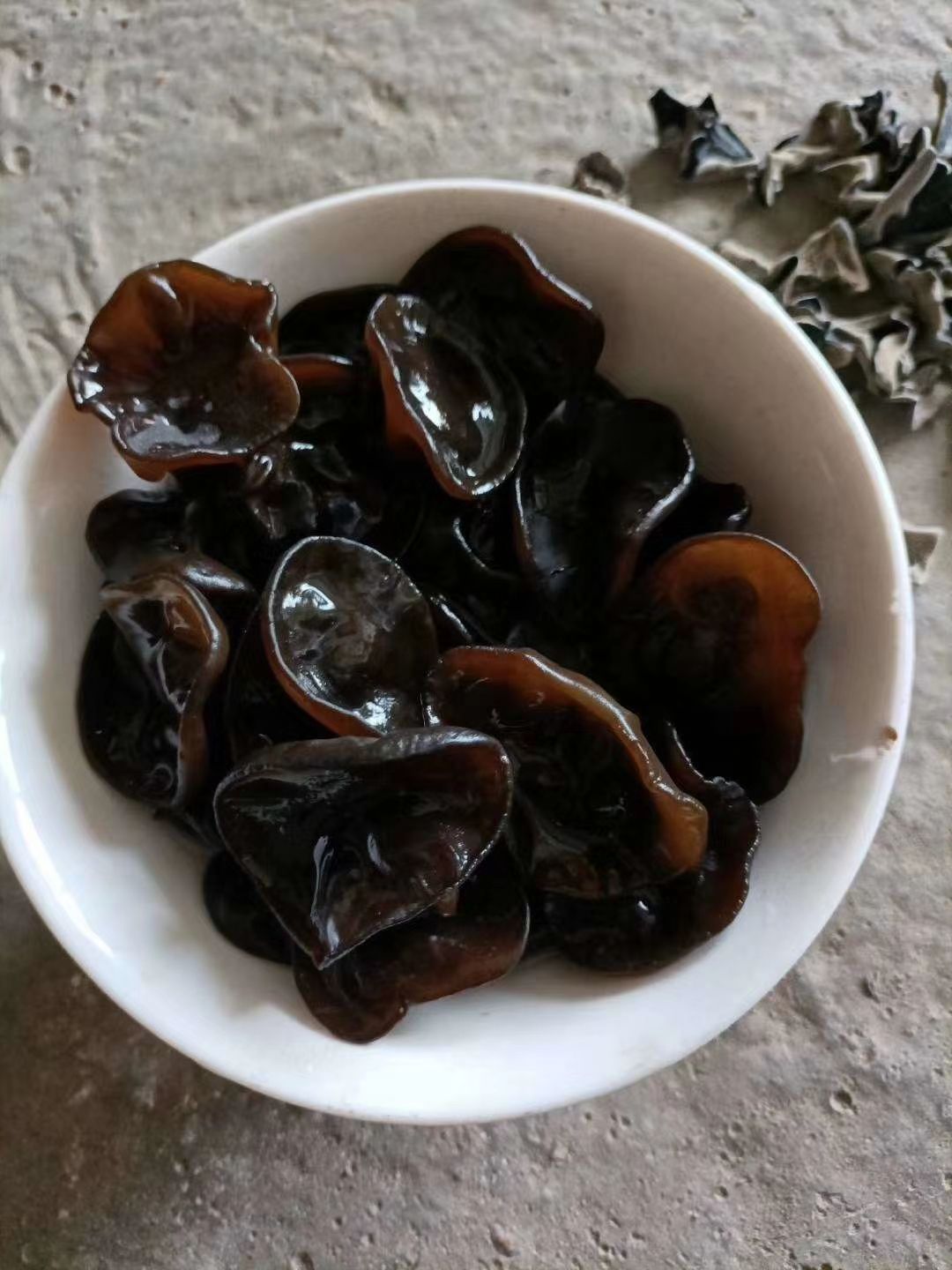 东北黑木耳 圆边碗耳 可供超市平台电商！质量嘎嘎好！包邮