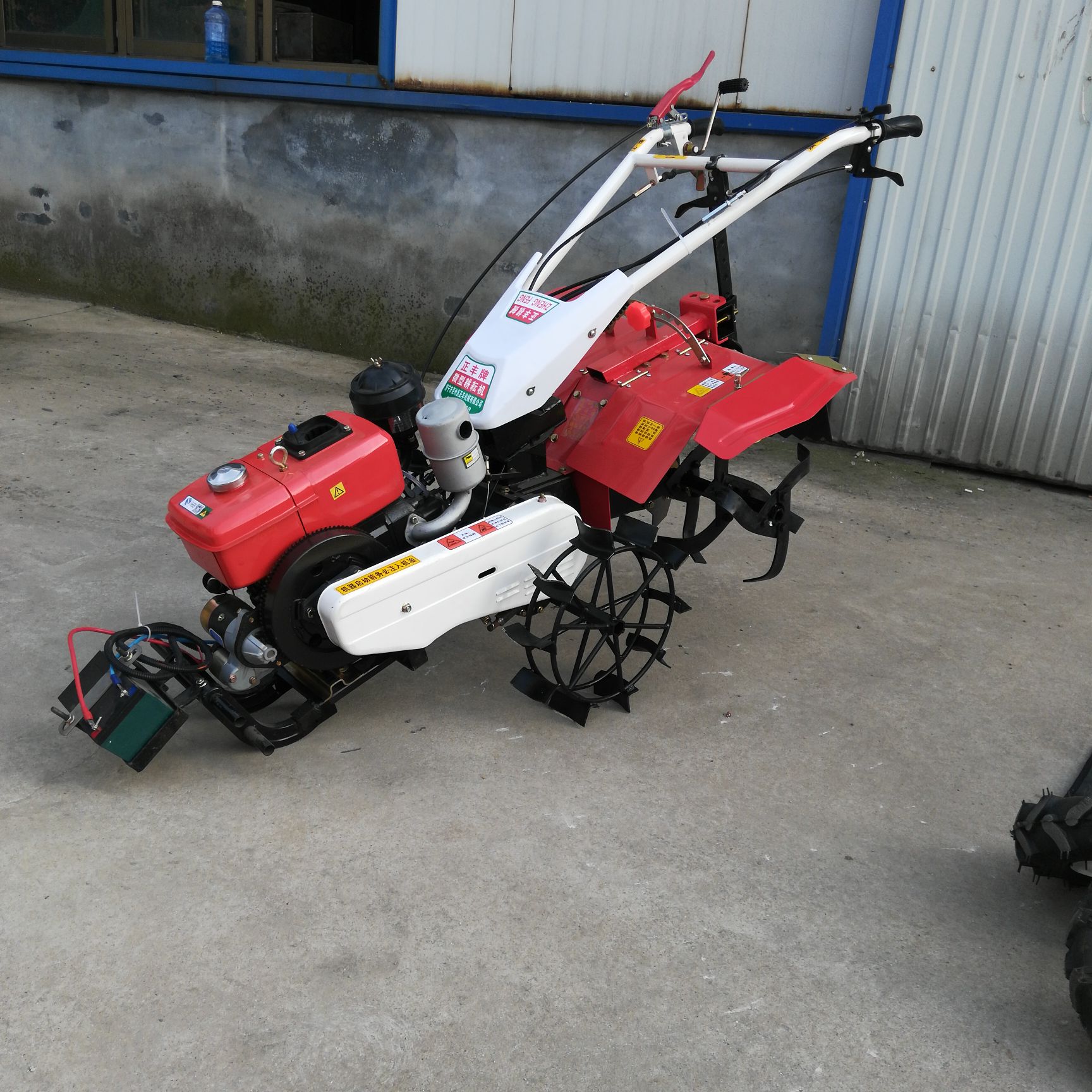  手扶微耕機(jī) 大棚覆膜機(jī) 果園開溝埋藤管理機(jī)