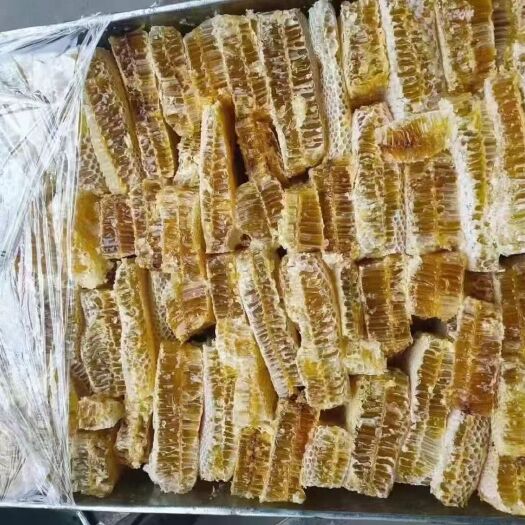 成都蜂巢蜜铁箱装现割现卖意蜜蜂蜜