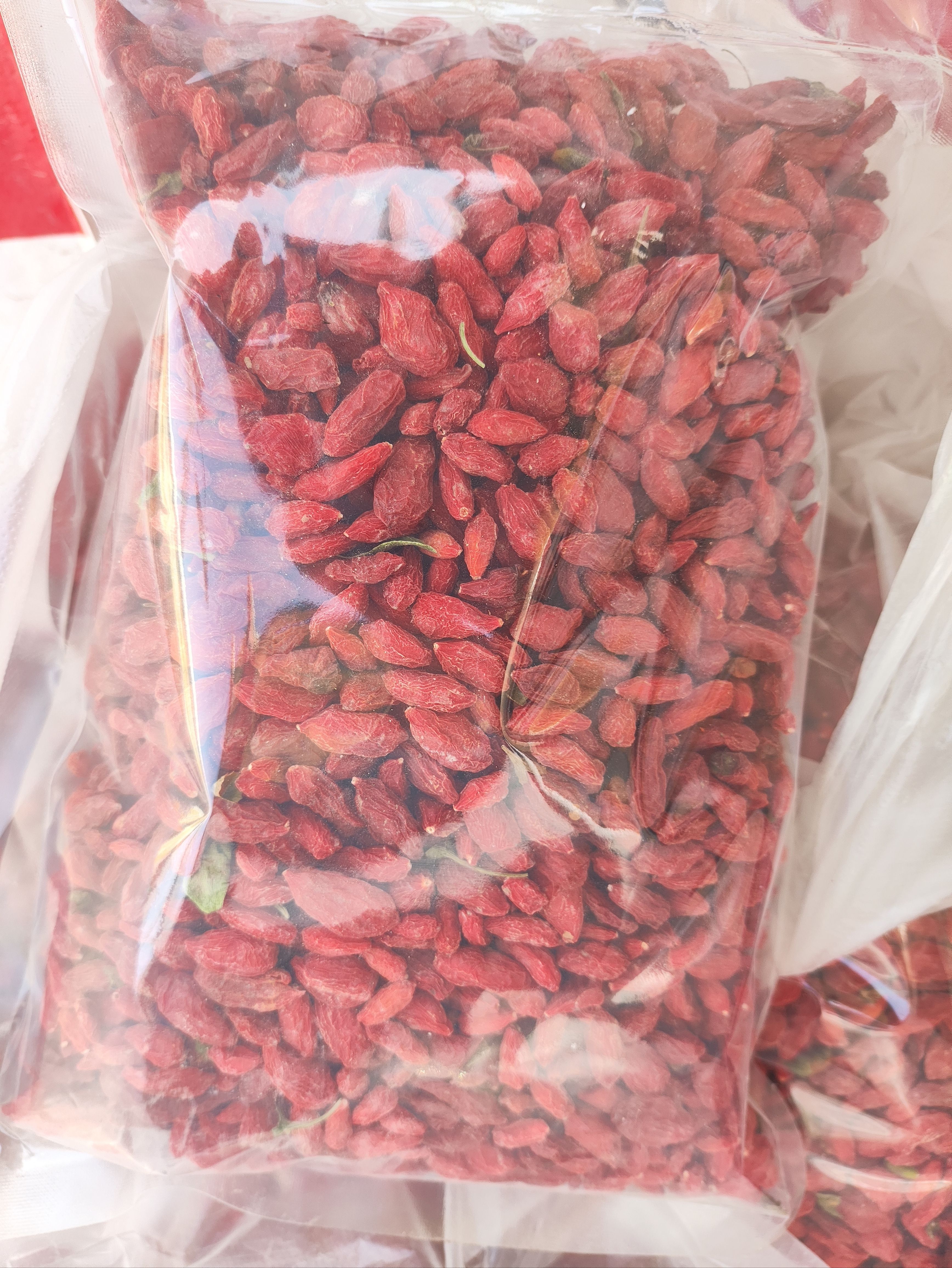 新疆 枸杞 自己种植一手货源 毛货没加工 没熏没上色