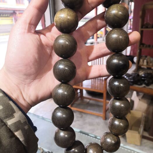 芦山县金丝楠文玩，工艺品
