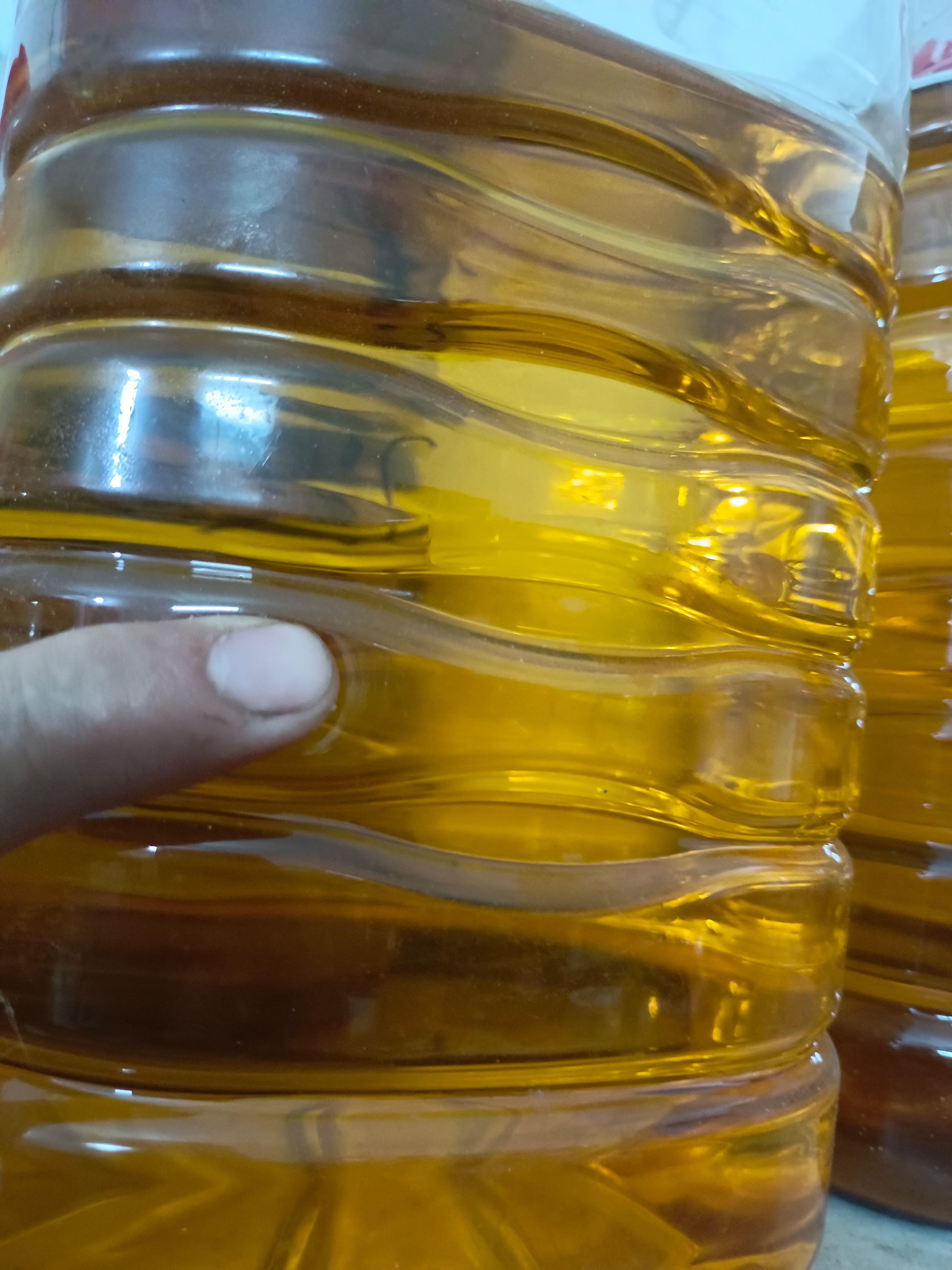 山茶油，少量出售，50块500毫升一瓶。