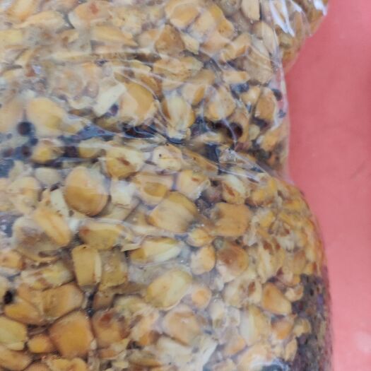 昆明纯玉米高粱批发喂鱼饲料猪牛羊鸡鸭鱼颗粒料高蛋白发酵新鲜水产