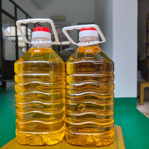 漾濞县云南大理漾濞物理冷压榨核桃油