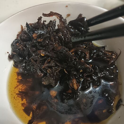 泸县云南特产鸡枞菌下饭菜，拌面鸡枞菌松茸菌云南特产零食